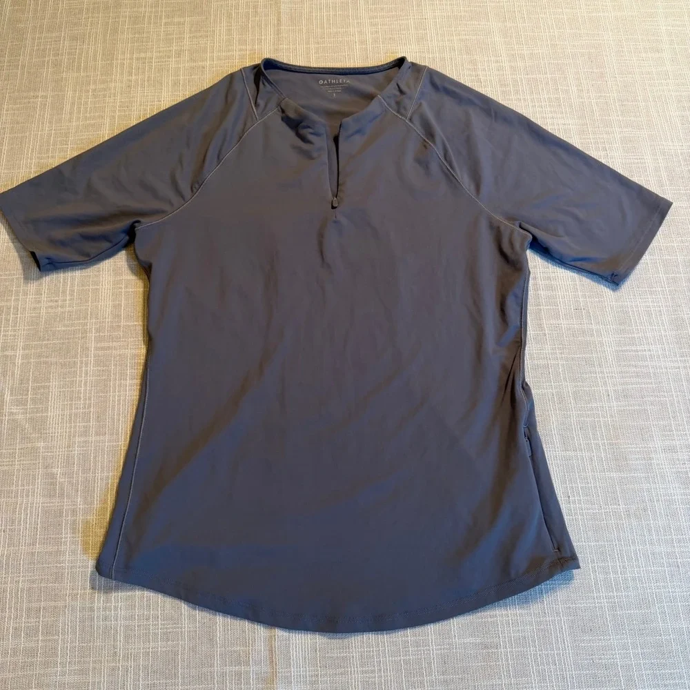 Athleta Pacifica Short Sleeve Rash Guard Gray Zip Neck Swim Top Small Petite